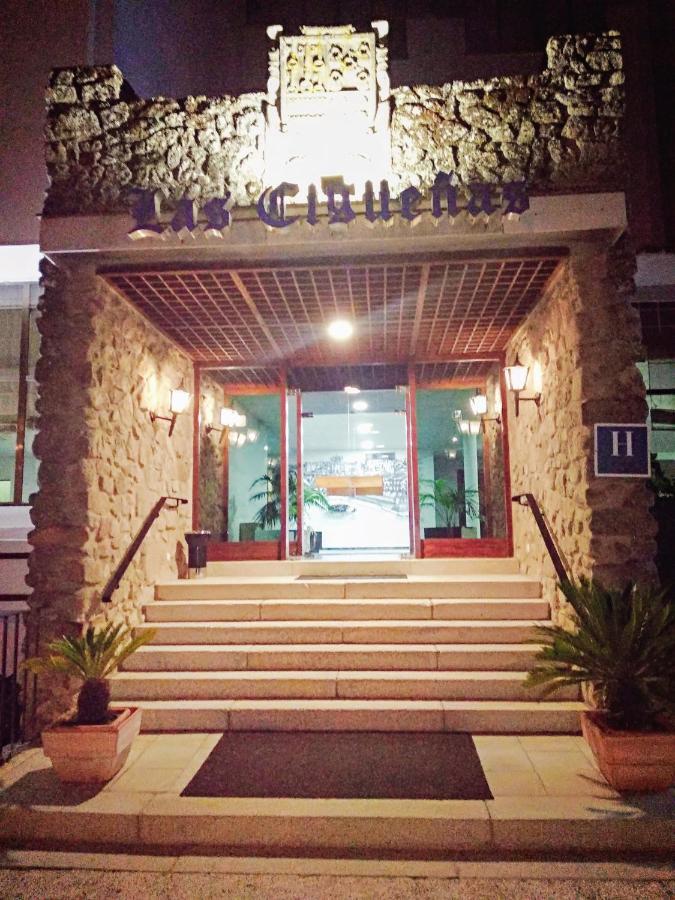 Hotel Las Cigueenas Trujillo Eksteriør bilde