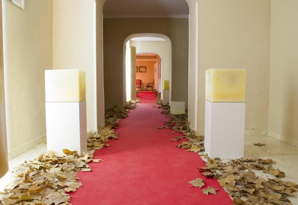 Hotel Las Cigueenas Trujillo Eksteriør bilde